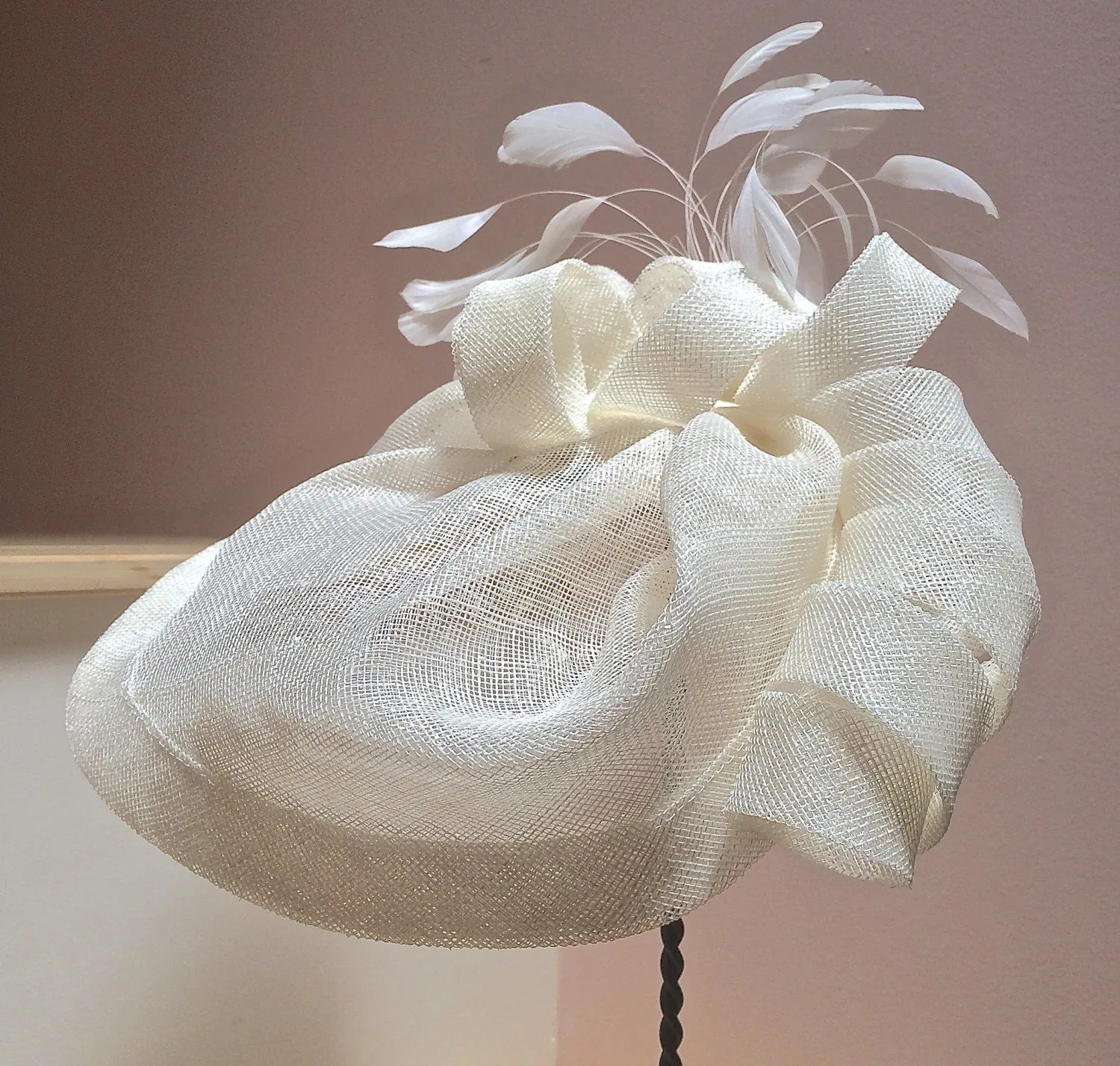 Ivory summer wedding hat, Bridal hat Ivory, Wedding hat in Ivory, Ivory summer Garden Party, Ascot Races, Derby Races or Belmont. Polo Match