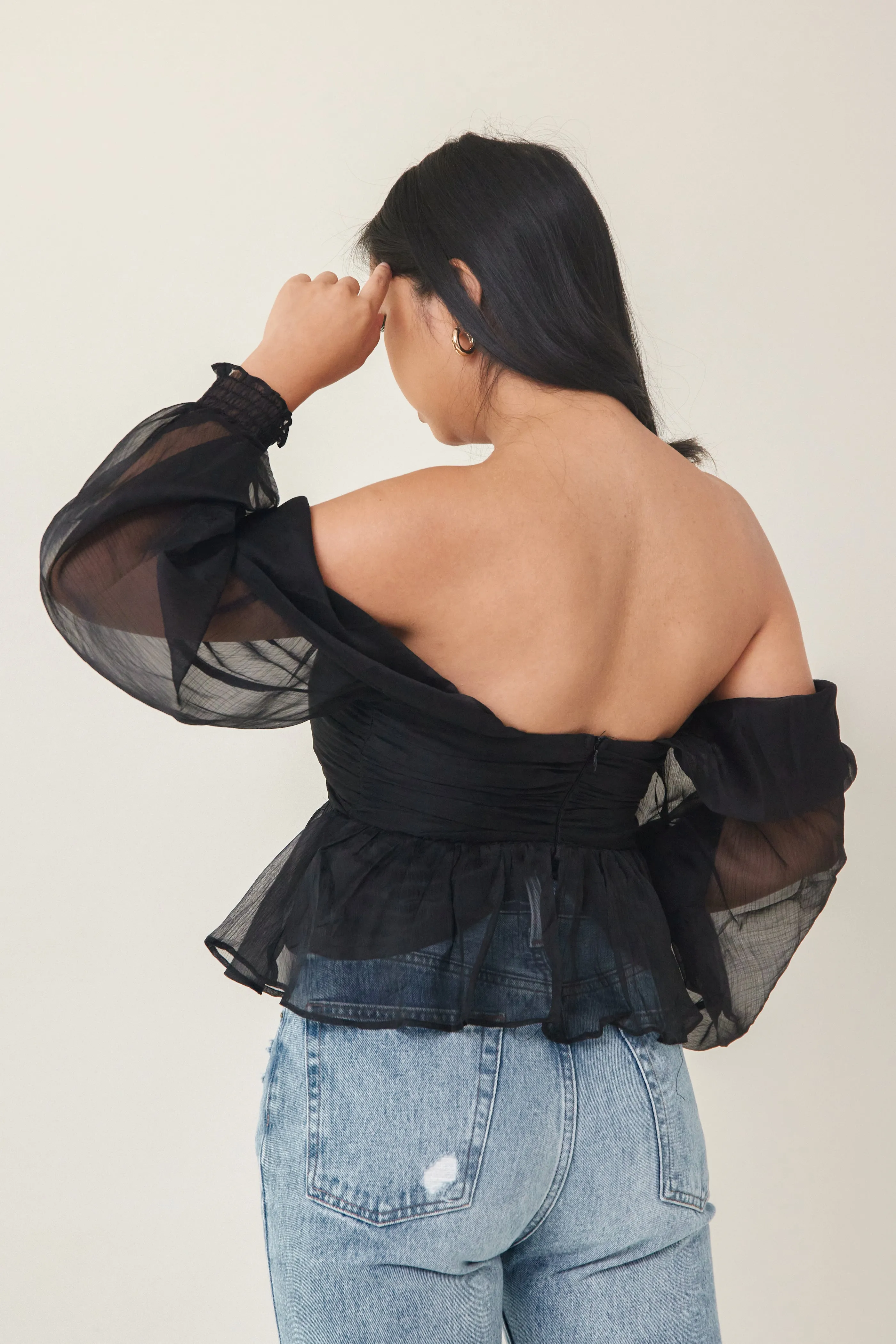 Noir Blouse