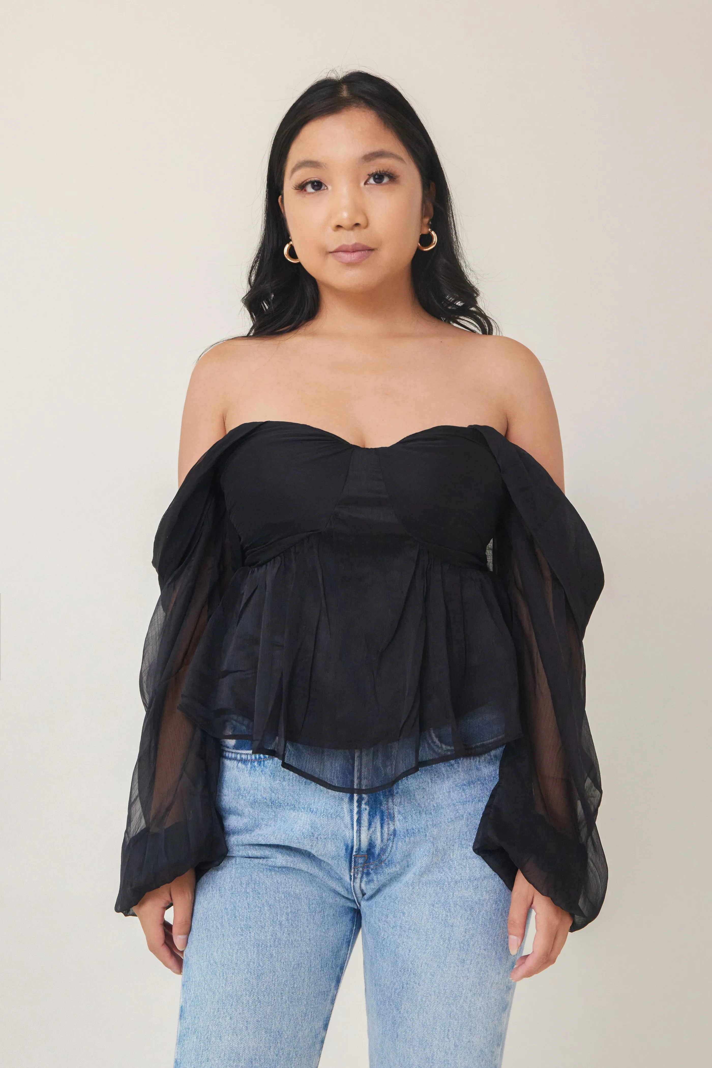 Noir Blouse